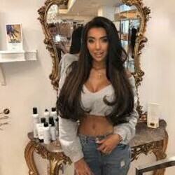 Chloe khan Bild