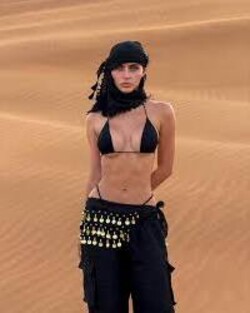 Lauren Hamden的图像