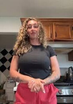 Karlyetaylor's Image