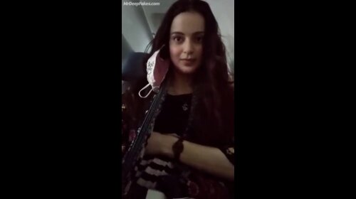 Kangana Ranaut porn showing boobs on airplane DeepFake