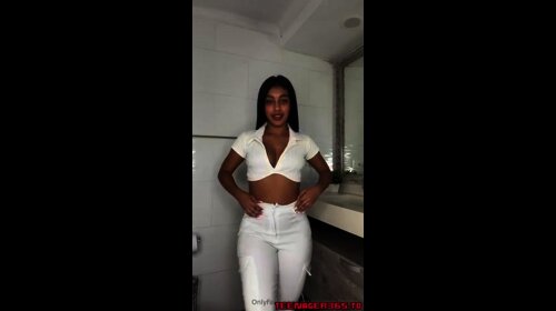 Antoniamackenzie Nudes video Pussy Touch