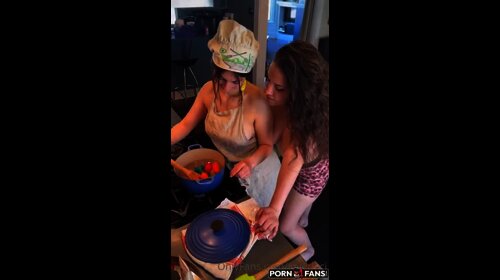 Quinn Finite Lesbian Kitchen Sex With Laci Witton