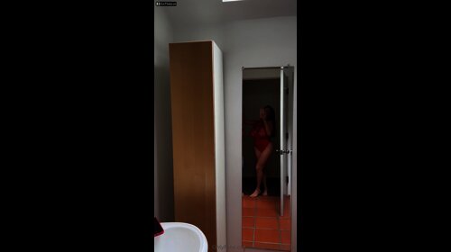 Danielley Ayalaa sexy catwalk tease