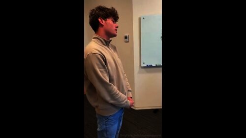 Bronwin Aurora leak Get Fucked By Employee