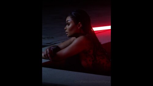 Blac Chyna nude Gets Soaked In The Pool