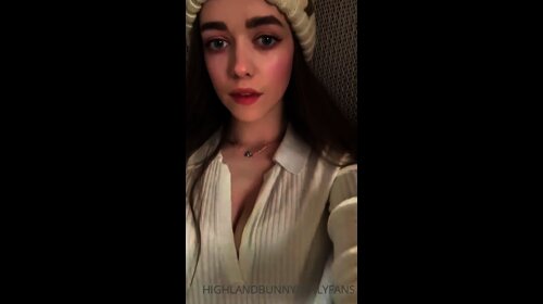 Highlandbunny aka Highland Bunny moarning while rubbing tits