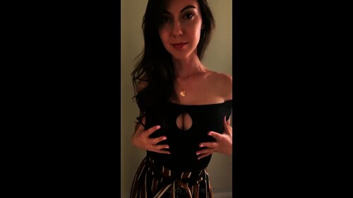 Ellie James leaked aka Elliejames takes of her dinner dress