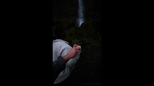 Thumb 11