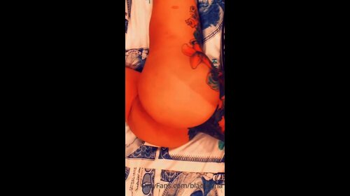 Blac Chyna sexy Shows Ass And Feet