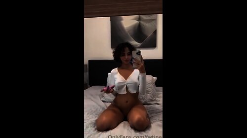 Fwtina Spreads Legs In Front Of A Mirror